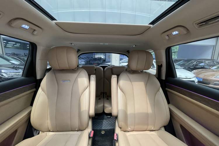 Used Hima AITO M7 2022 1.5T Rear-Drive Comfort Edition Interior 9