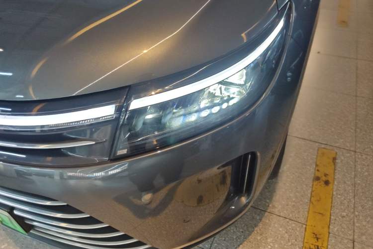 Used Hima AITO M7 2022 1.5T Four-Wheel Drive Luxury Edition Left Front Headlight