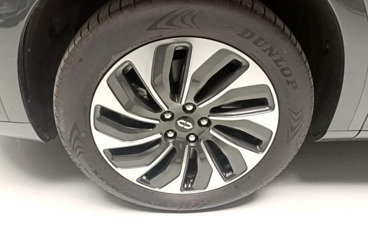 Used Hima AITO M7 2022 1.5T Rear-Drive Comfort Edition Left Front Wheel Hub