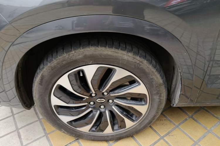 Used Hima AITO M7 2022 1.5T Rear-Drive Comfort Edition Left Front Wheel Hub