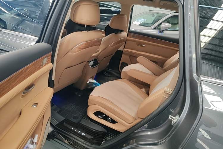 Used Hima AITO M7 2022 1.5T Rear-Drive Comfort Edition Left Rear Seat