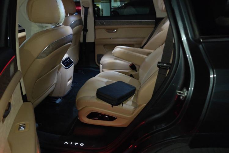 Used Hima AITO M7 2022 1.5T Four-Wheel Drive Luxury Edition Left Rear Seat