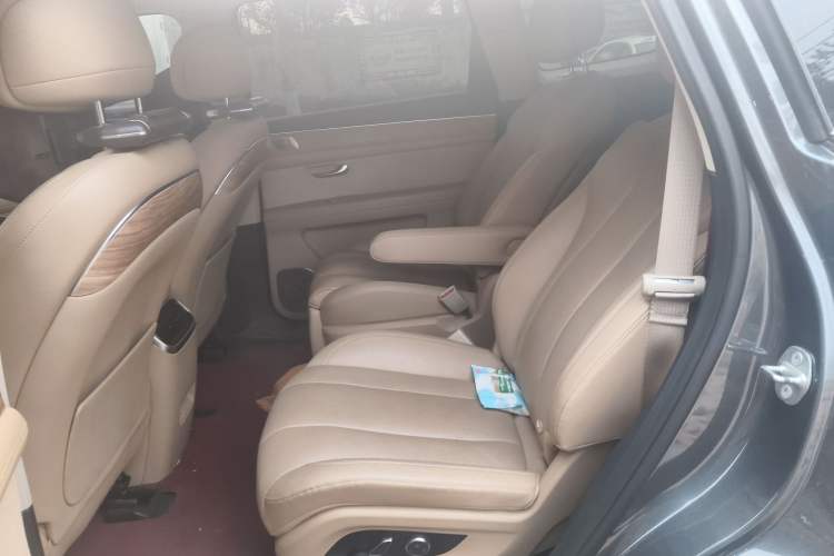 Used Hima AITO M7 2022 1.5T Four-Wheel Drive Luxury Edition Left Rear Seat