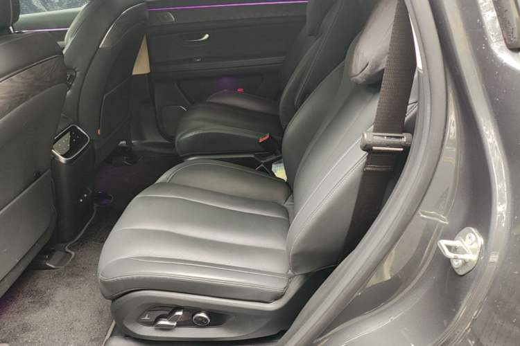 Used Hima AITO M7 2022 1.5T Four-Wheel Drive Luxury Edition Left Rear Seat