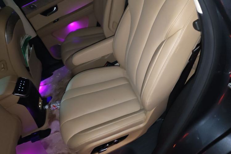Used Hima AITO M7 2022 1.5T Four-Wheel Drive Luxury Edition Left Rear Seat