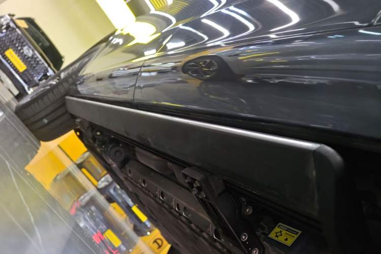 Used Hima AITO M7 2022 1.5T Four-Wheel Drive Luxury Edition Left Side Sill
