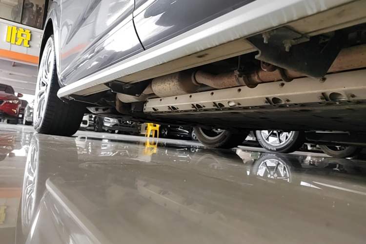 Used Hima AITO M7 2022 1.5T Rear-Drive Comfort Edition Left Side Sill