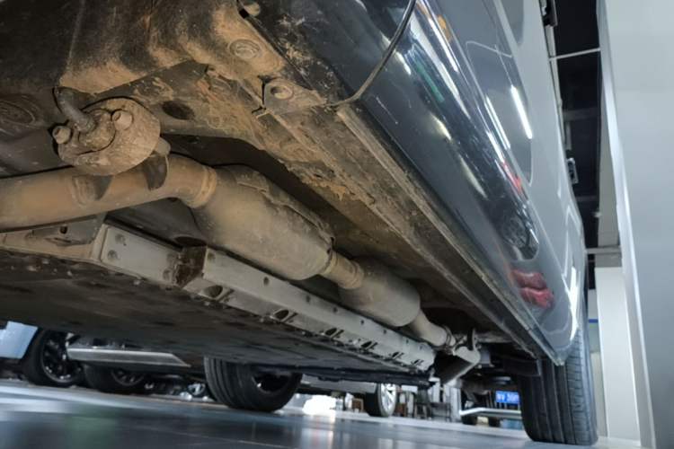 Used Hima AITO M7 2022 1.5T Rear-Drive Comfort Edition Left Side Sill