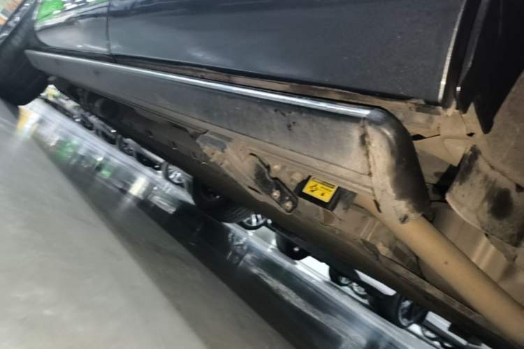 Used Hima AITO M7 2022 1.5T Rear-Drive Comfort Edition Left Side Sill