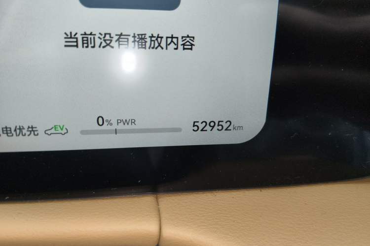 Used Hima AITO M7 2022 1.5T Four-Wheel Drive Luxury Edition Odometer Close Up