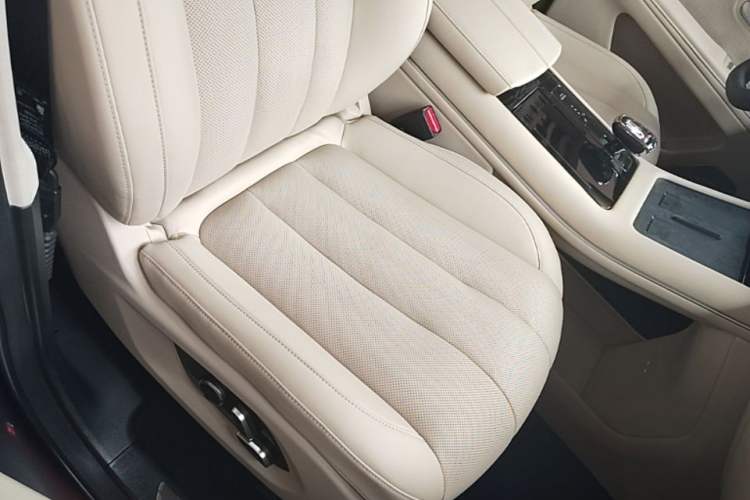 Used Hima AITO M7 2022 1.5T Four-Wheel Drive Luxury Edition Right Front Seat