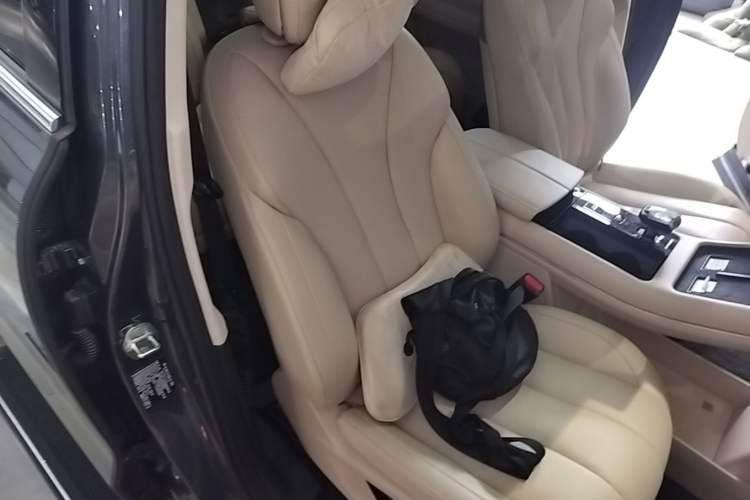 Used Hima AITO M7 2022 1.5T Four-Wheel Drive Luxury Edition Right Front Seat