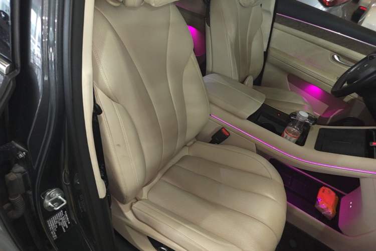 Used Hima AITO M7 2022 1.5T Rear-Drive Comfort Edition Right Front Seat