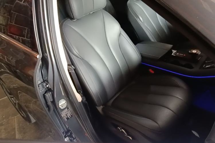 Used Hima AITO M7 2022 1.5T Four-Wheel Drive Luxury Edition Right Front Seat