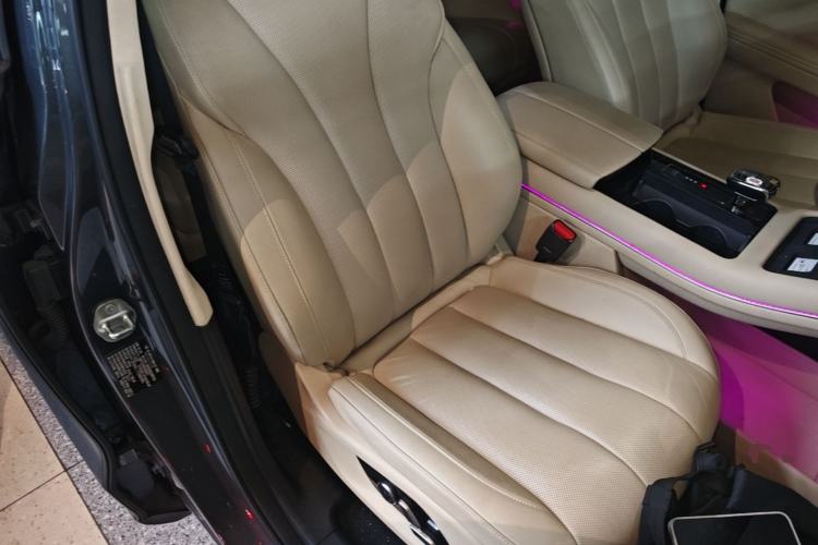 Used Hima AITO M7 2022 1.5T Four-Wheel Drive Luxury Edition Right Front Seat