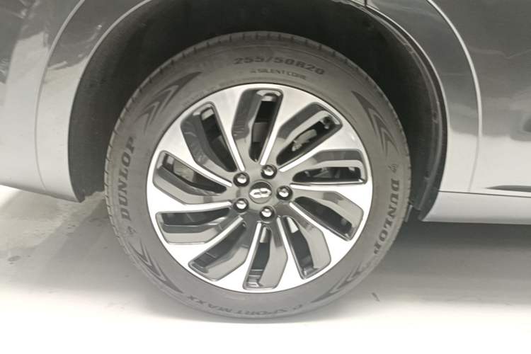 Used Hima AITO M7 2022 1.5T Rear-Drive Comfort Edition Right Rear Wheel Hub