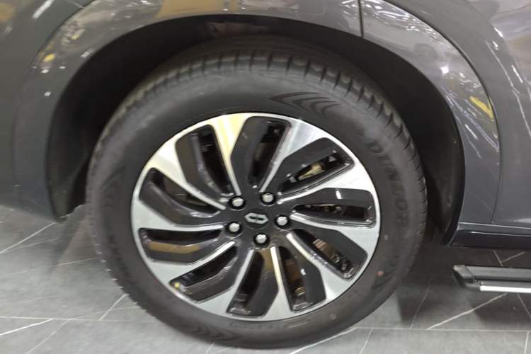 Used Hima AITO M7 2022 1.5T Four-Wheel Drive Luxury Edition Right Rear Wheel Hub
