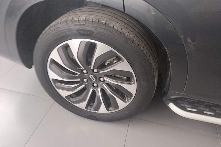 Used Hima AITO M7 2022 1.5T Rear-Drive Comfort Edition Right Rear Wheel Hub