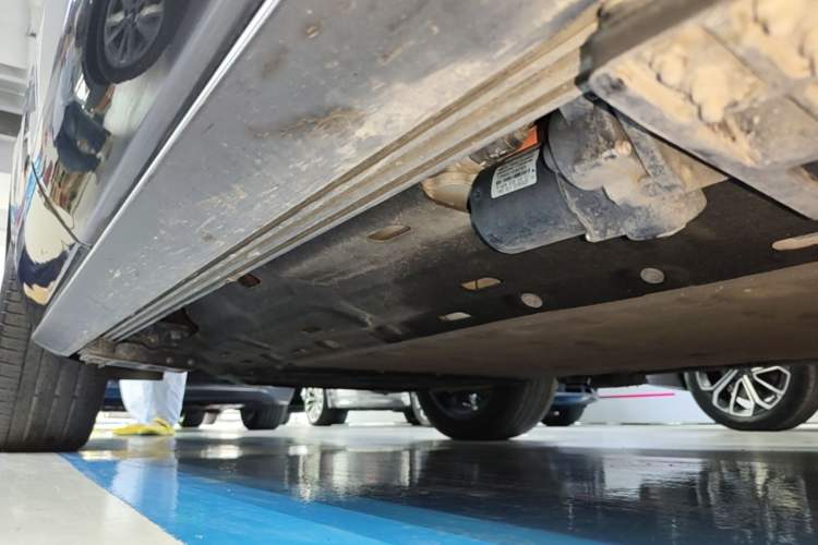 Used Hima AITO M7 2022 1.5T Rear-Drive Comfort Edition Right Side Sill