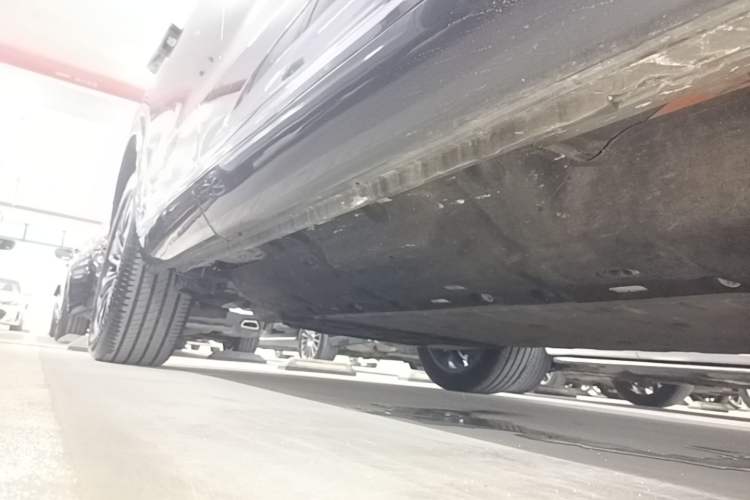 Used Hima AITO M7 2022 1.5T Four-Wheel Drive Luxury Edition Right Side Sill