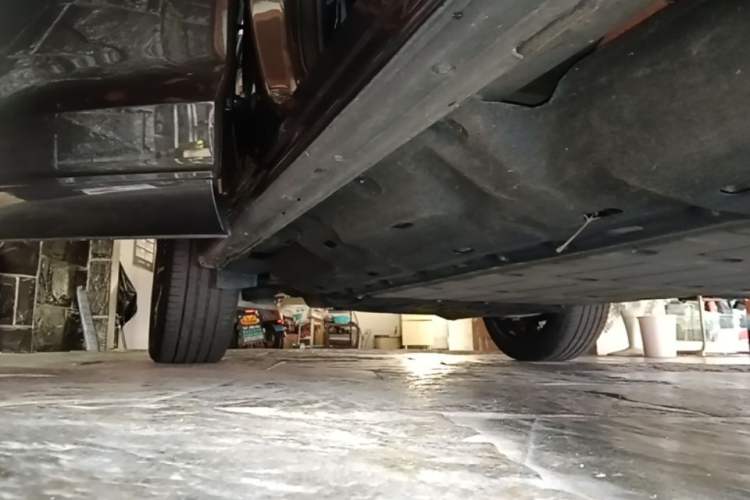 Used Hima AITO M7 2022 1.5T Four-Wheel Drive Luxury Edition Right Side Sill