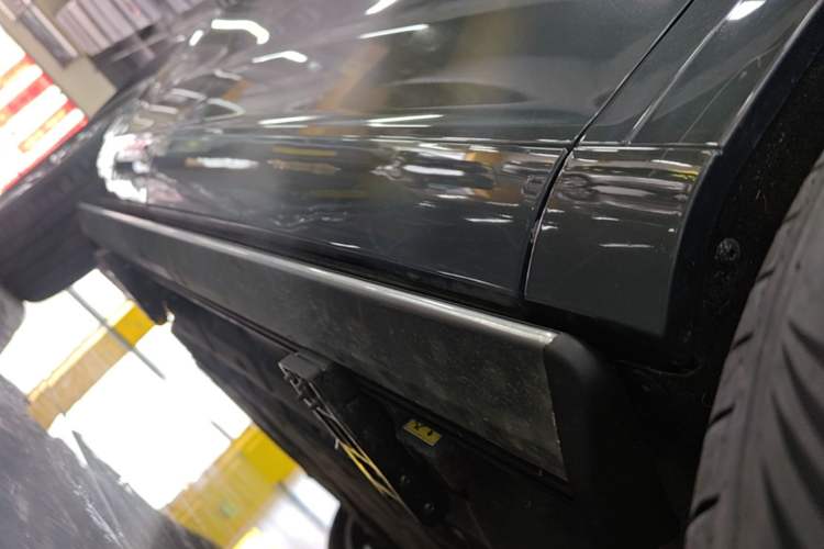 Used Hima AITO M7 2022 1.5T Four-Wheel Drive Luxury Edition Right Side Sill
