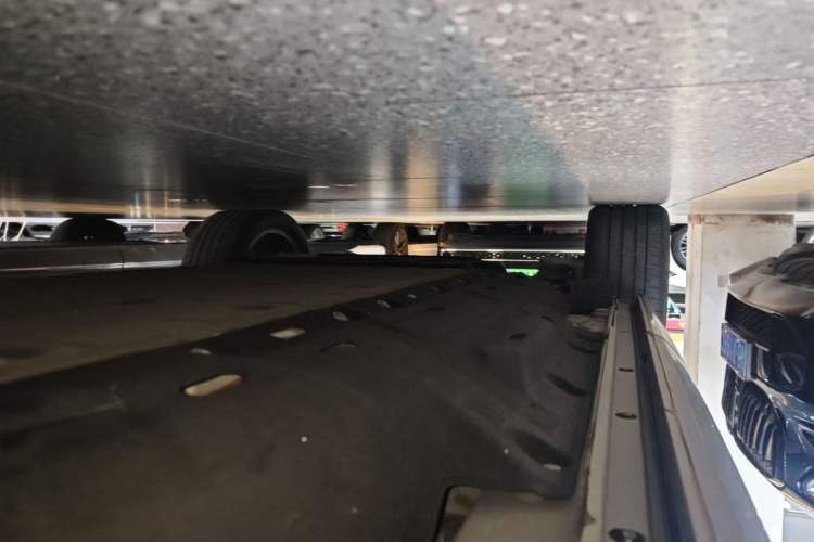 Used Hima AITO M7 2022 1.5T Four-Wheel Drive Luxury Edition Right Side Sill