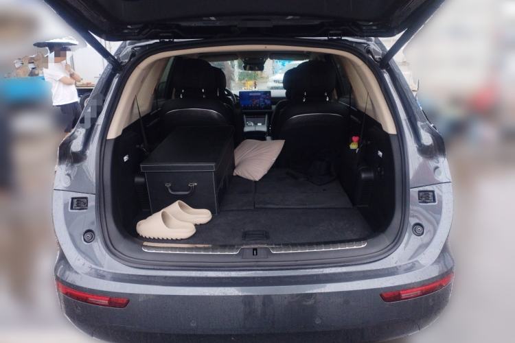 Used Hima AITO M7 2022 1.5T Rear-Drive Comfort Edition Trunk