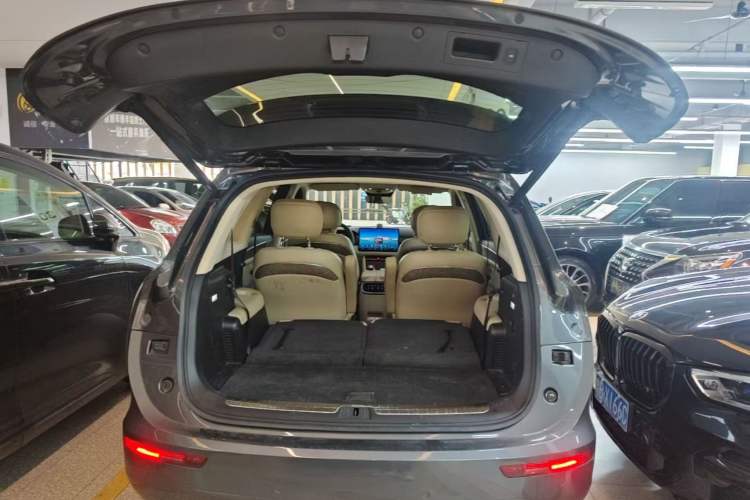 Used Hima AITO M7 2022 1.5T Four-Wheel Drive Luxury Edition Trunk