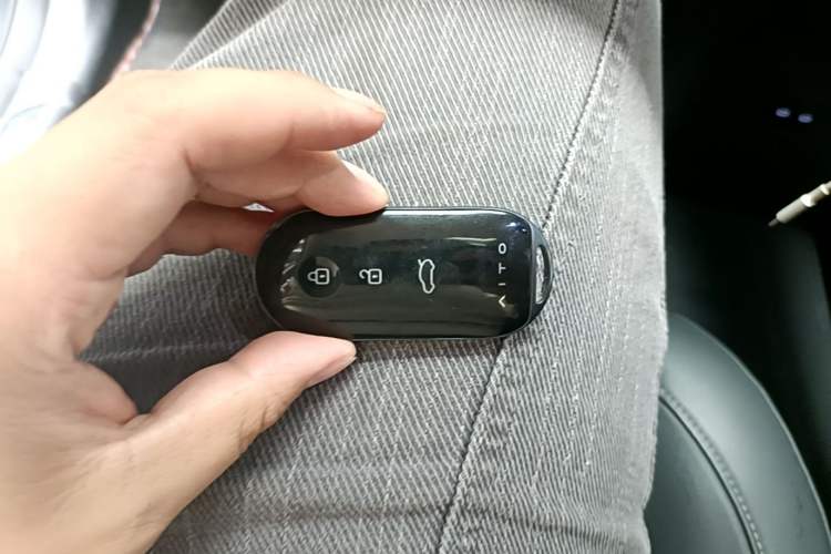 Used Hima AITO M7 2022 1.5T Rear-Drive Comfort Edition Vehicle Key