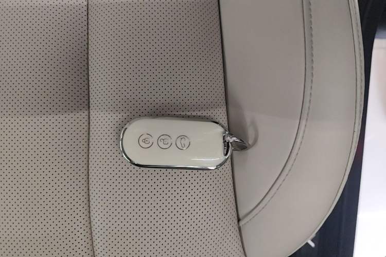 Used Hima AITO M7 2022 1.5T Four-Wheel Drive Luxury Edition Vehicle Key