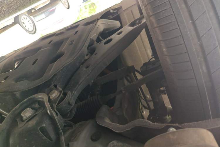 Used Hima AITO M7 2022 1.5T Rear-Drive Comfort Edition Chassis Front Left