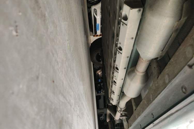 Used Hima AITO M7 2022 1.5T Rear-Drive Comfort Edition Chassis Front Left
