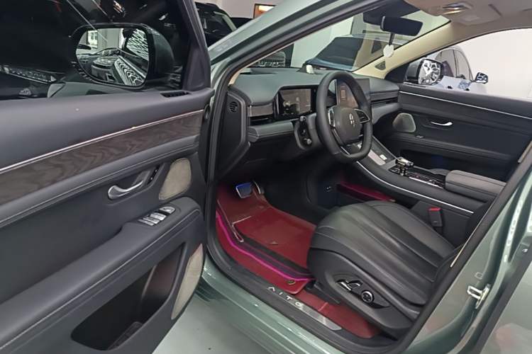 Used Hima AITO M7 2022 1.5T Four-Wheel Drive Luxury Edition Driver Seat