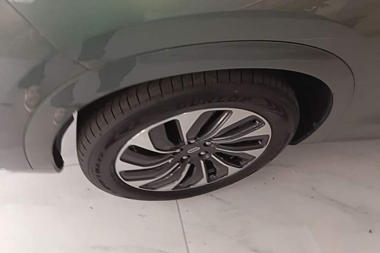Used Hima AITO M7 2022 1.5T Rear-Drive Comfort Edition Exterior 4
