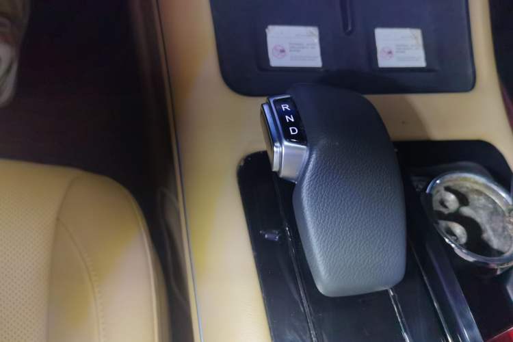 Used Hima AITO M7 2022 1.5T Rear-Drive Comfort Edition Gear Lever