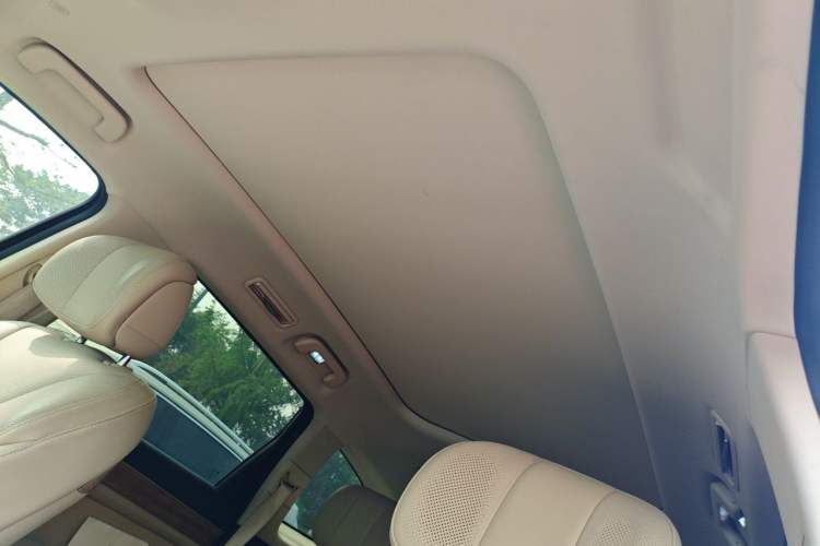 Used Hima AITO M7 2022 1.5T Rear-Drive Comfort Edition Headliner