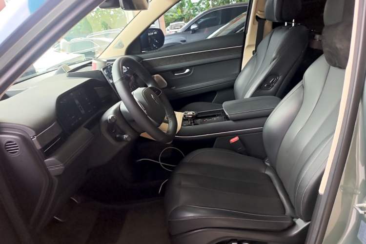 Used Hima AITO M7 2022 1.5T Four-Wheel Drive Luxury Edition Left Front Seat