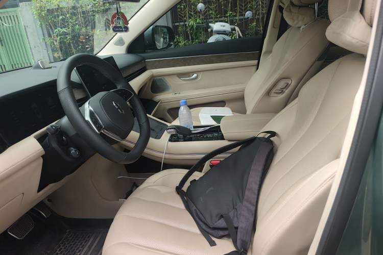 Used Hima AITO M7 2022 1.5T Rear-Drive Comfort Edition Left Front Seat