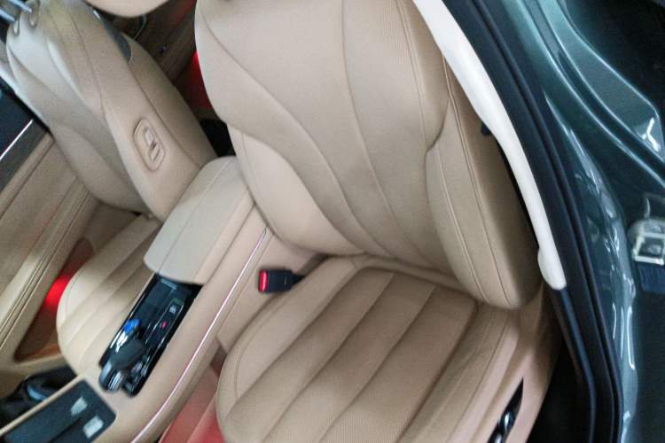 Used Hima AITO M7 2022 1.5T Rear-Drive Comfort Edition Left Front Seat