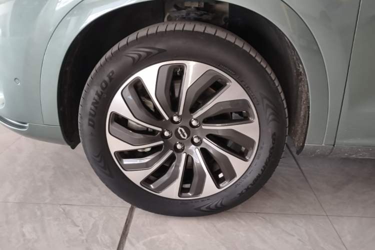 Used Hima AITO M7 2022 1.5T Rear-Drive Comfort Edition Left Front Wheel Hub