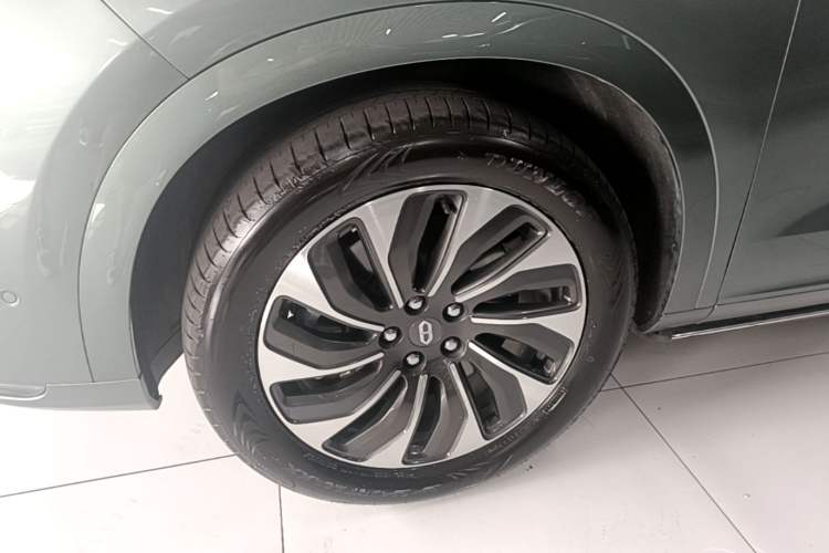 Used Hima AITO M7 2022 1.5T Rear-Drive Comfort Edition Left Front Wheel Hub