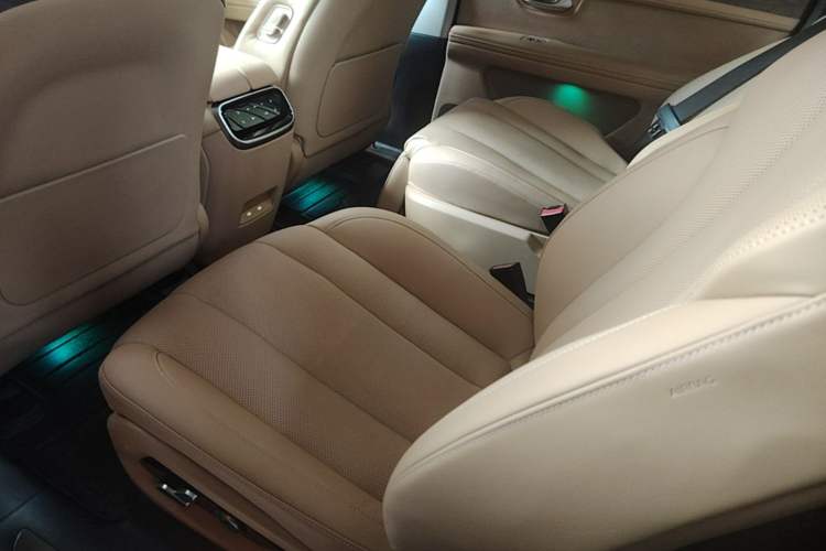Used Hima AITO M7 2022 1.5T Rear-Drive Comfort Edition Left Rear Seat