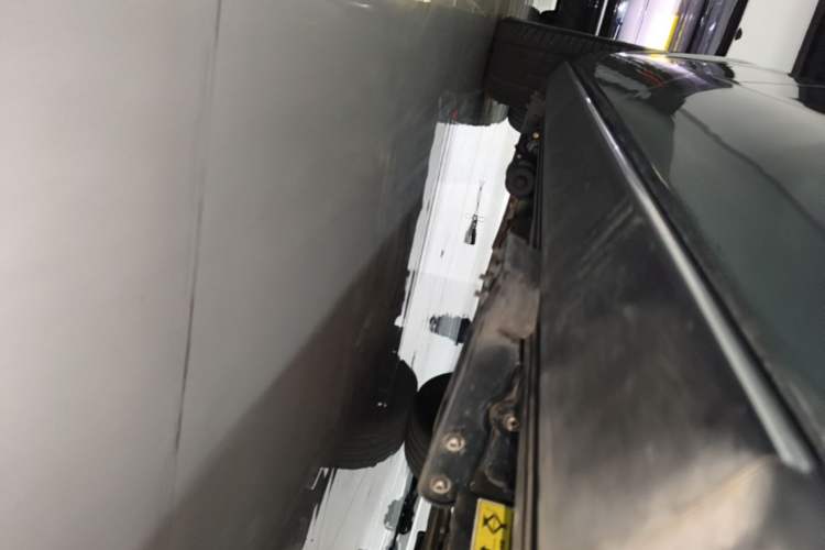 Used Hima AITO M7 2022 1.5T Rear-Drive Comfort Edition Left Side Sill