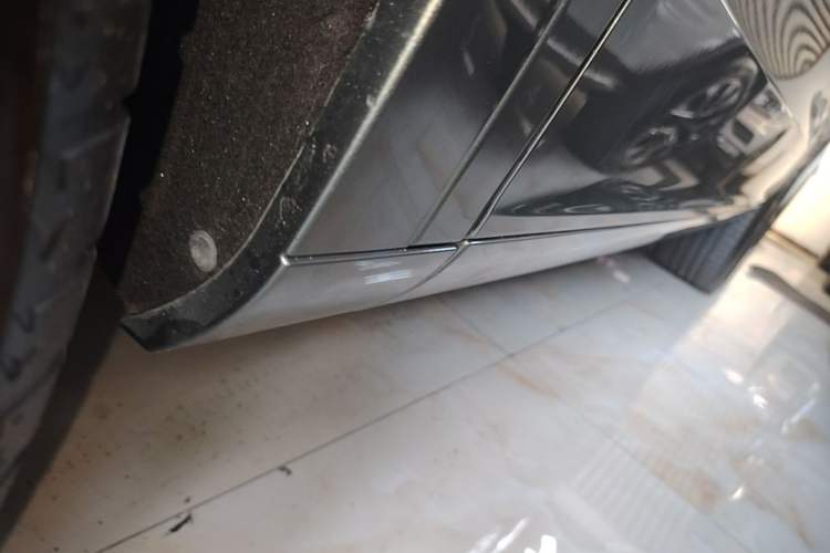 Used Hima AITO M7 2022 1.5T Rear-Drive Comfort Edition Left Side Sill