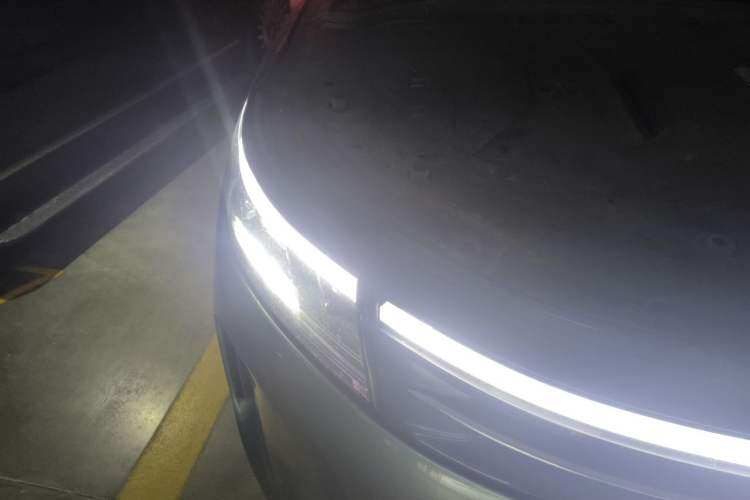 Used Hima AITO M7 2022 1.5T Rear-Drive Comfort Edition Right Front Headlight