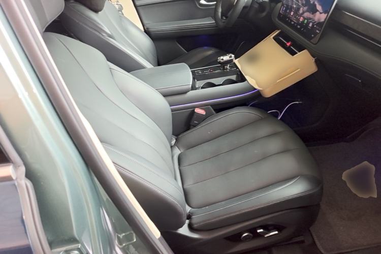 Used Hima AITO M7 2022 1.5T Four-Wheel Drive Luxury Edition Right Front Seat