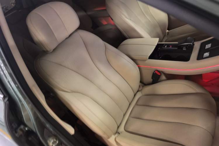 Used Hima AITO M7 2022 1.5T Rear-Drive Comfort Edition Right Front Seat
