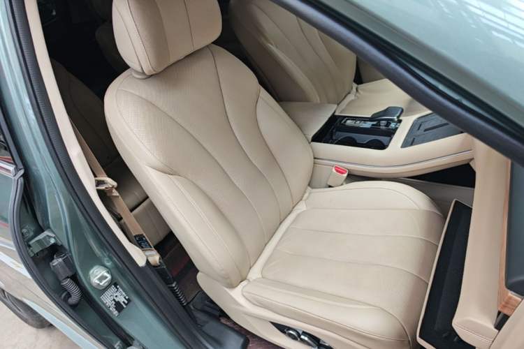 Used Hima AITO M7 2022 1.5T Rear-Drive Comfort Edition Right Front Seat