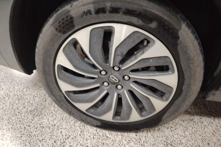 Used Hima AITO M7 2022 1.5T Rear-Drive Comfort Edition Right Rear Wheel Hub